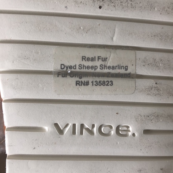 Vince shearling slippers. Brand New.  Never worn. sz 5.5 - Picture 3 of 6